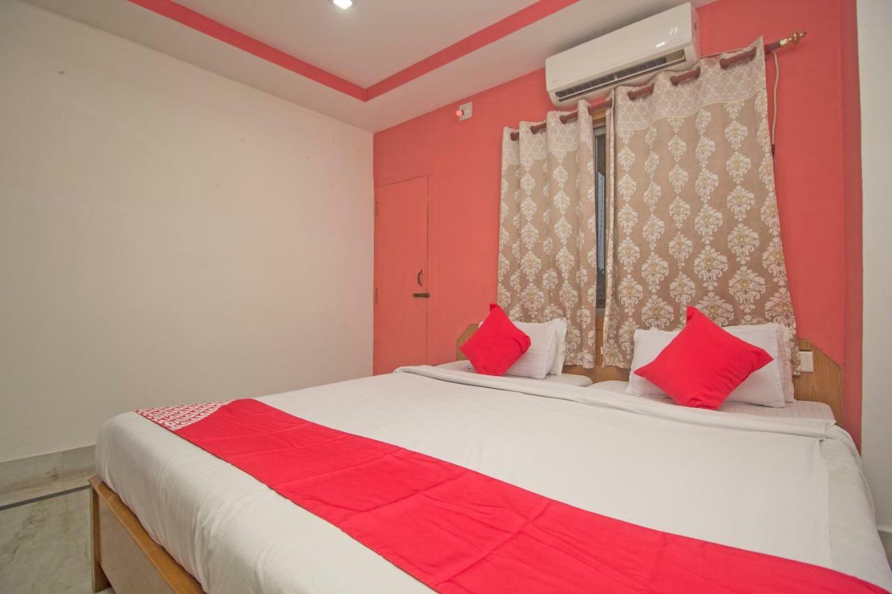 Hotel Nandanik Palace Fālākāta Esterno foto